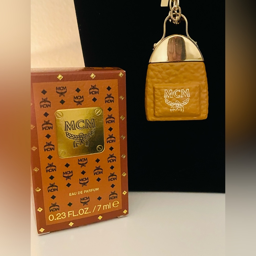 MCM cologne necklace - Picture 6 of 6